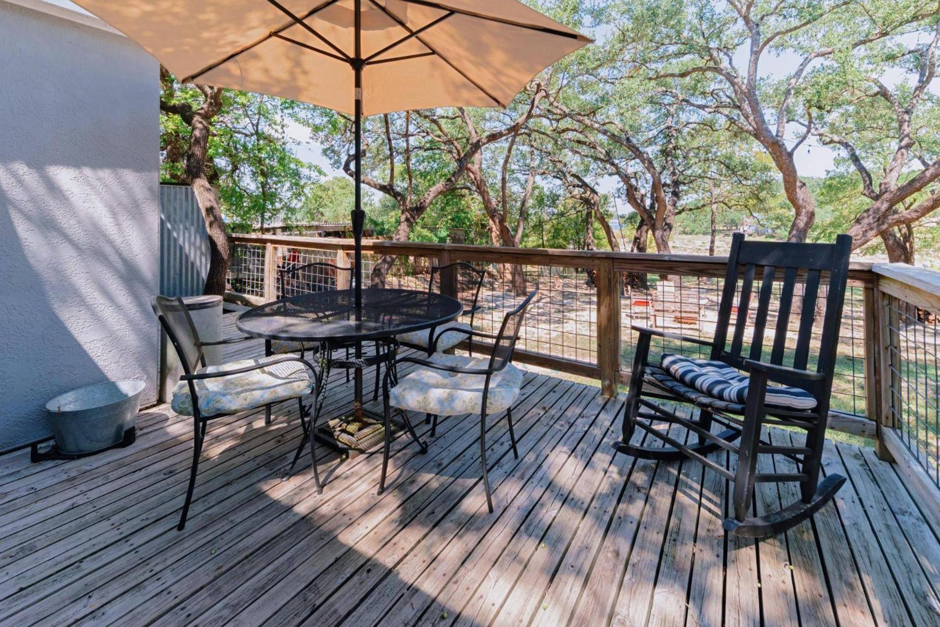 The Cabin On Lake Travis オースティン エクステリア 写真